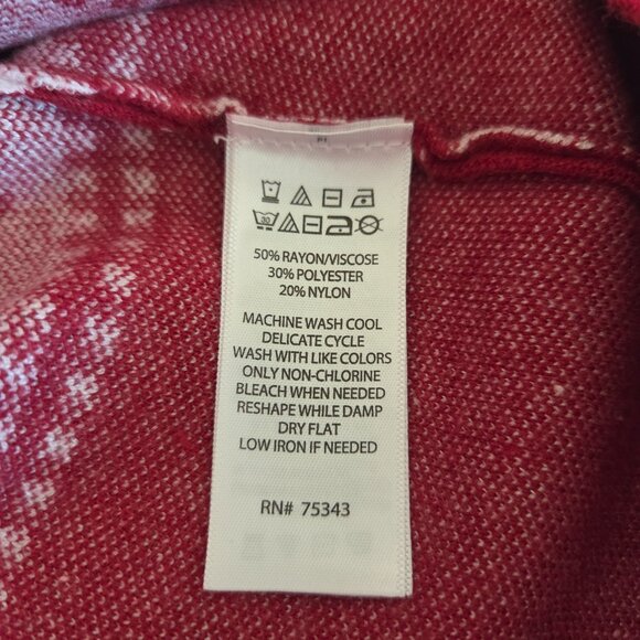 Christmas Sweater Women's Small Nicole Miller Red Pullover White Snowflakes - Picture 4 of 8